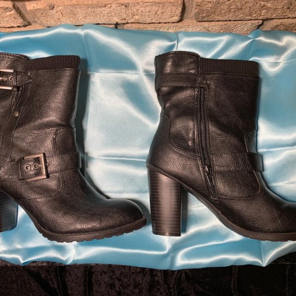 Guess vegan leather boots with knit lining - Picture 3 of 4